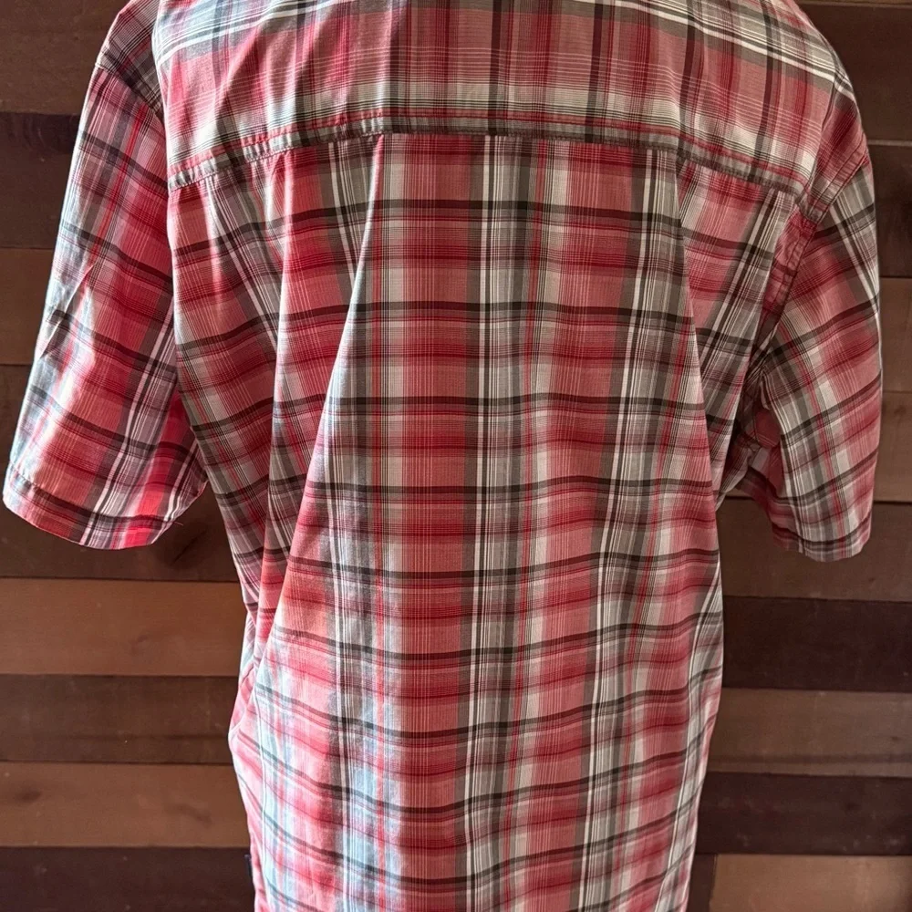 Kuhl Men's Red Plaid Short Sleeve Shirt - Picture 2 of 3